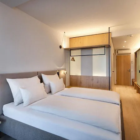 Quellenhotel Heiltherme - 2-thermenresort 4* Bad Waltersdorf
