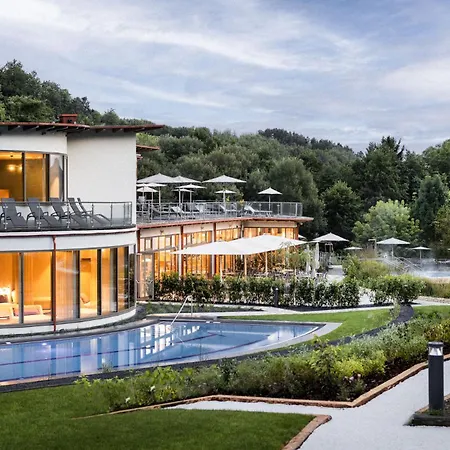 ホテル Heilthermen 4*