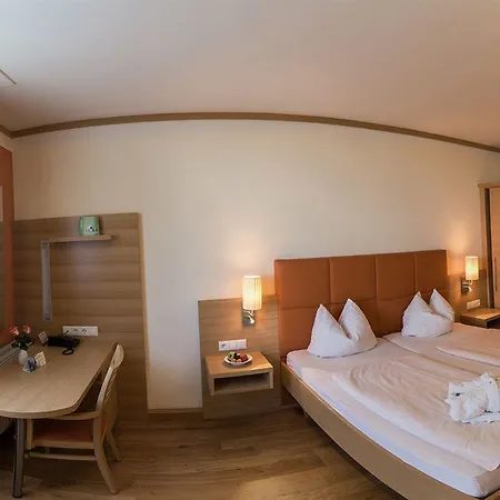 ホテル Heilthermen 4*