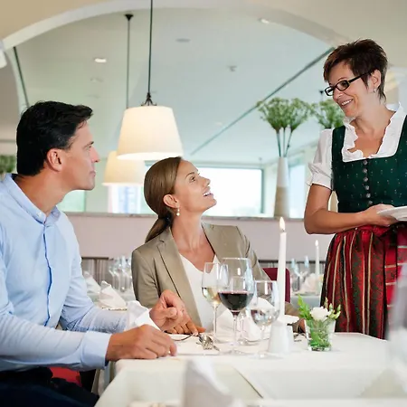 Heilthermen Hotel