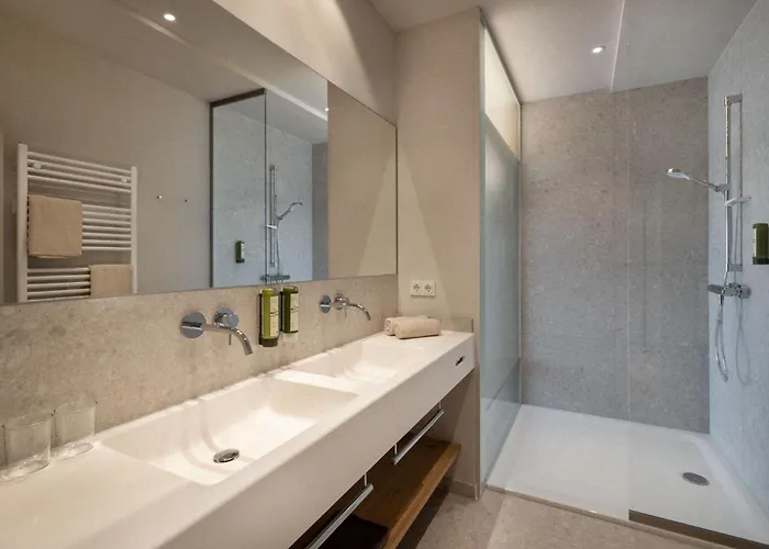 Hotel Quellenhotel Heiltherme - 2-thermenresort