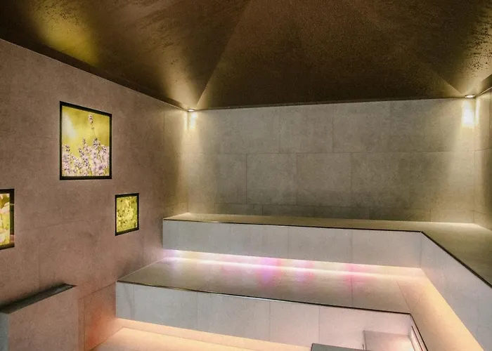 Quellenhotel Heiltherme - 2-thermenresort